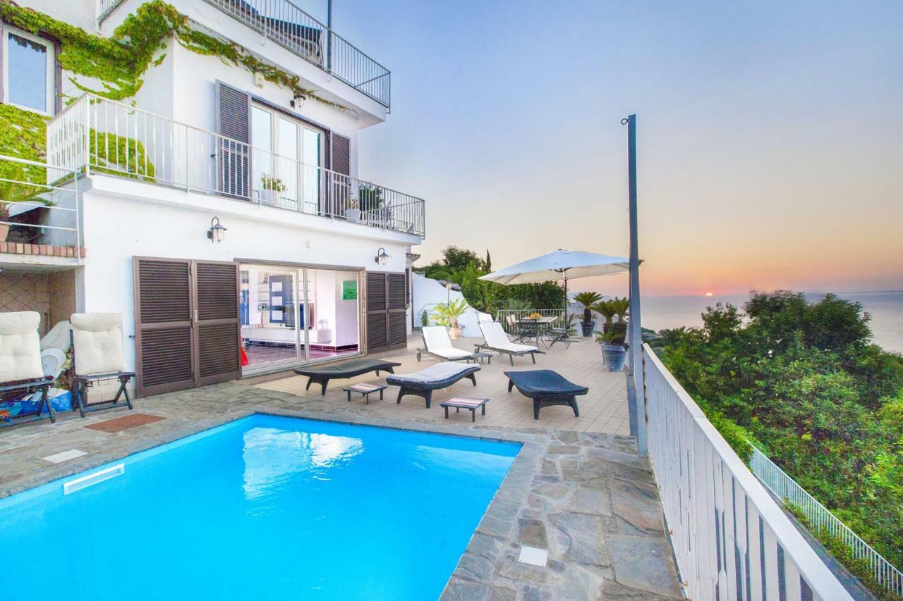 Amore Rentals - Casa Augusta A Sorrent Exterior foto